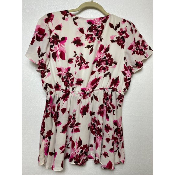 Torrid‎ Floral Print Peplum Top Size 00 Cream & Pink Boho Feminine Shirt Blouse - Picture 2 of 4